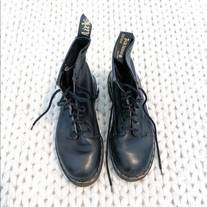 Dr. Marten combat boot